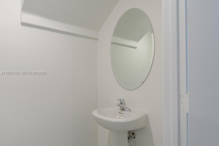 2683 Southeast 11th Street Homestead, FL 33035 - Photo 9 of 26 Half Bathroom on 1st floor