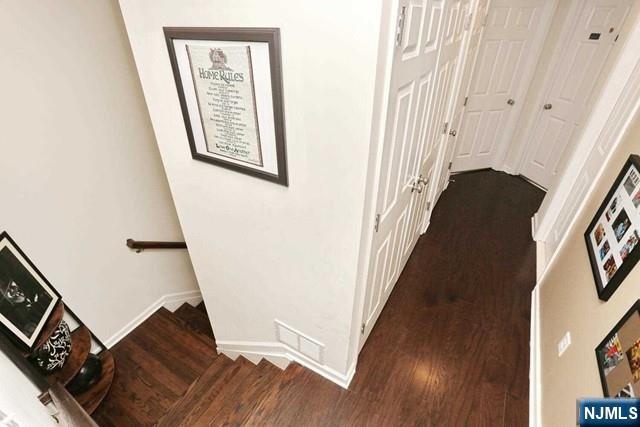 12-30 Plaza Road Fair Lawn, NJ 07410 - Photo 21 of 34