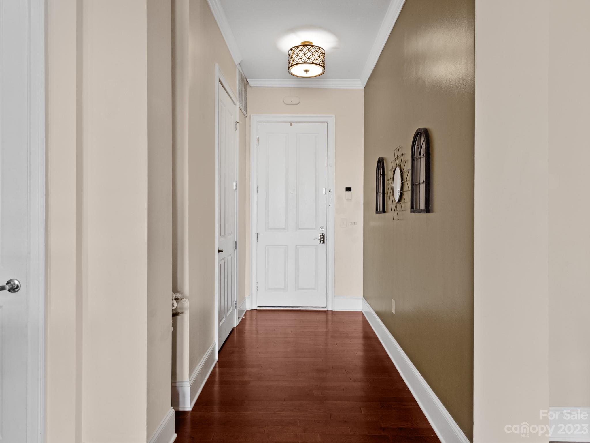 5425 Closeburn Road, Unit 201 Charlotte, NC 28210 - Photo 23 of 35 a view of hallway with walk in closet