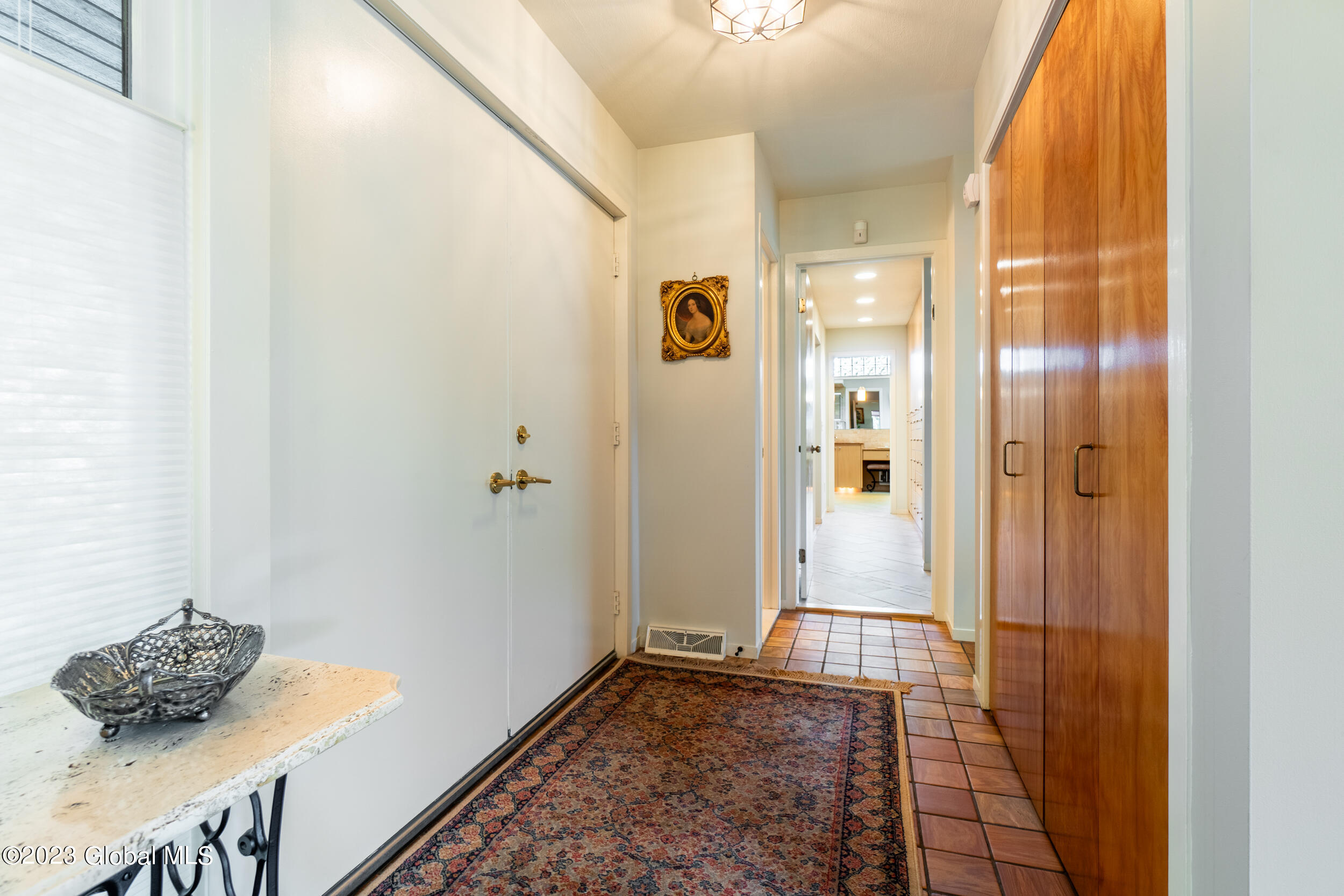 10 Roland Drive Albany, NY 12208 - Photo 27 of 53 DSC05398-HDR