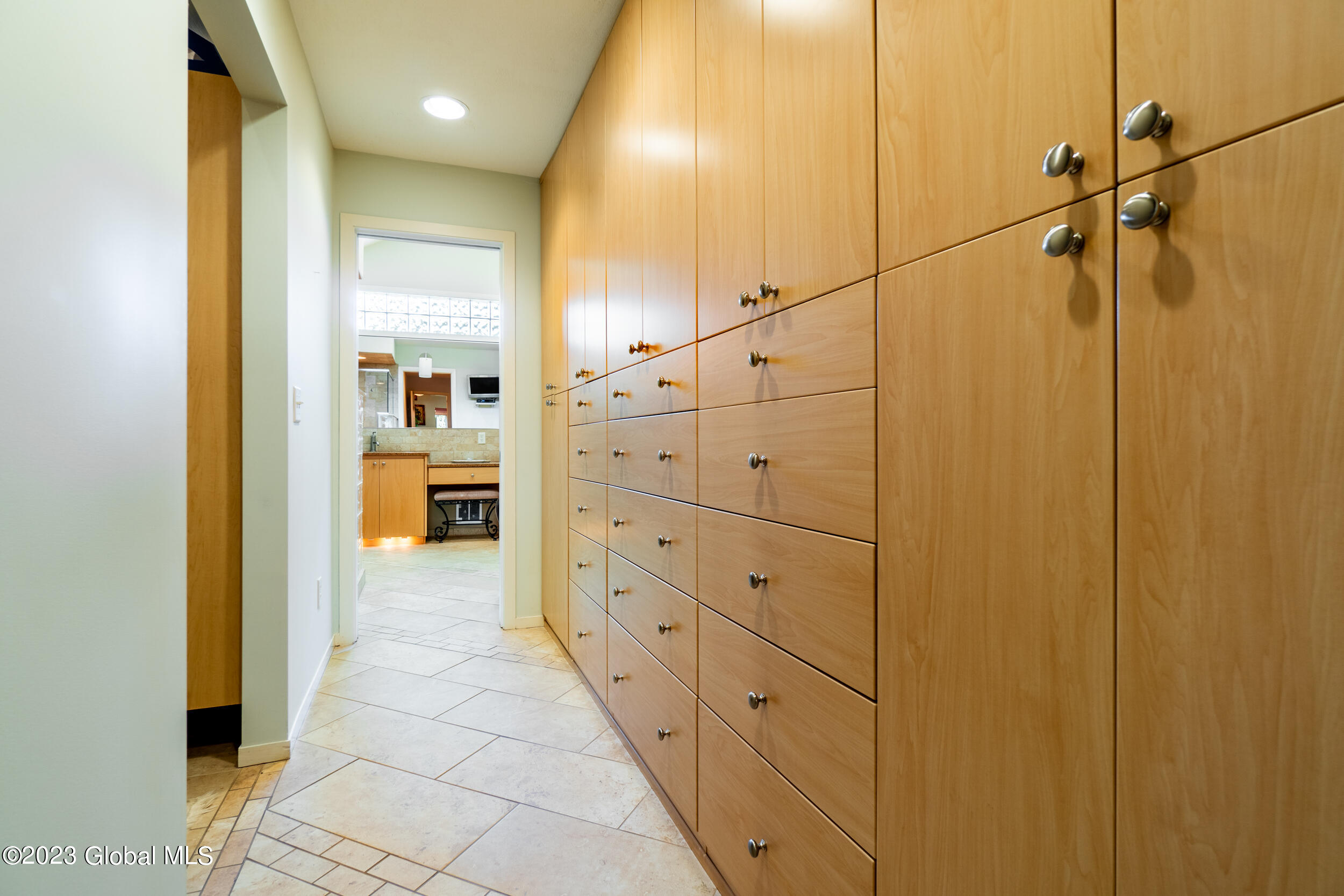 10 Roland Drive Albany, NY 12208 - Photo 30 of 53 DSC05170-HDR