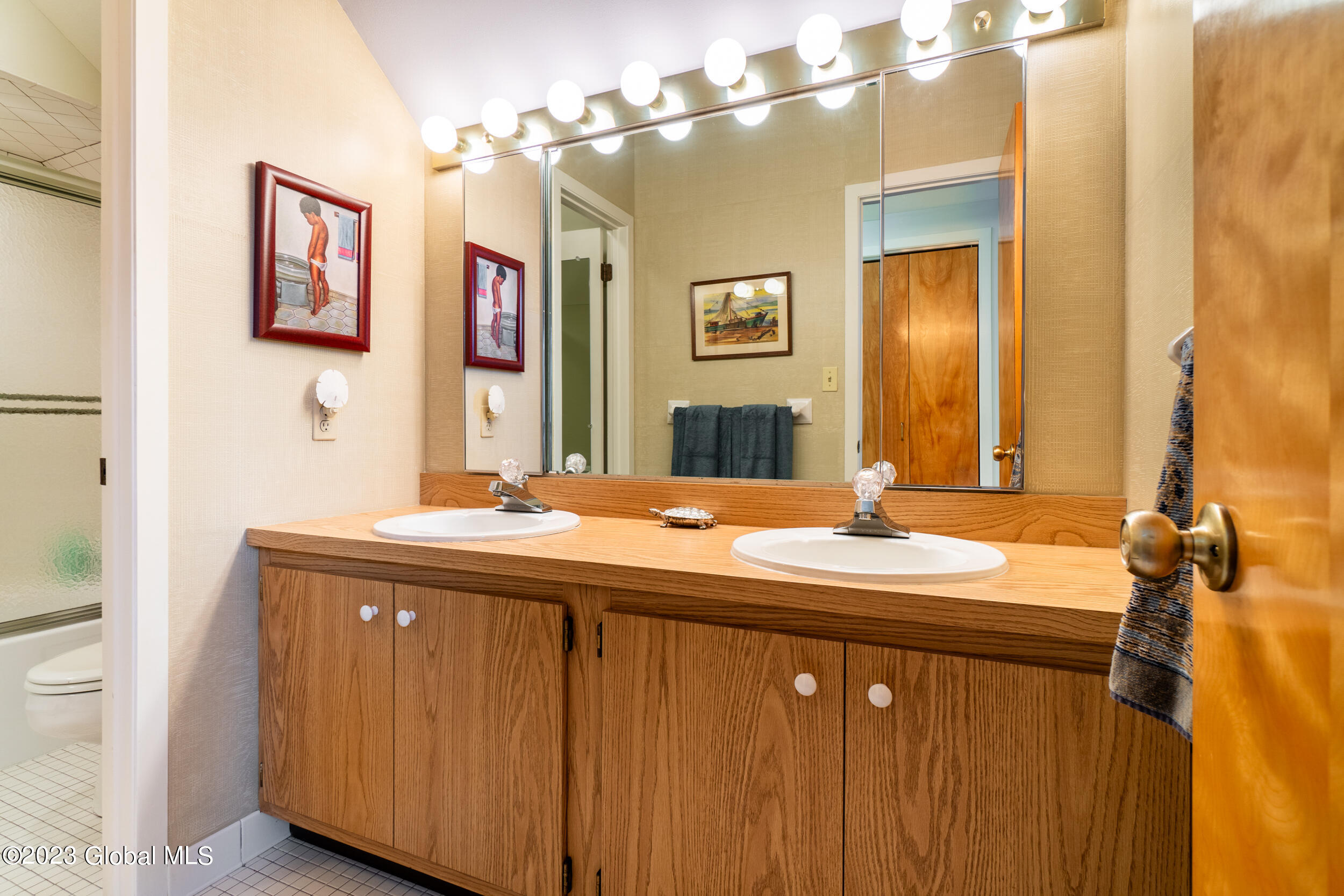 10 Roland Drive Albany, NY 12208 - Photo 45 of 53 DSC05320-HDR-Edit