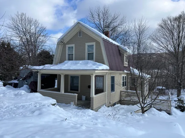 $169,900 | 518 Western Avenue, Berlin, NH 03570