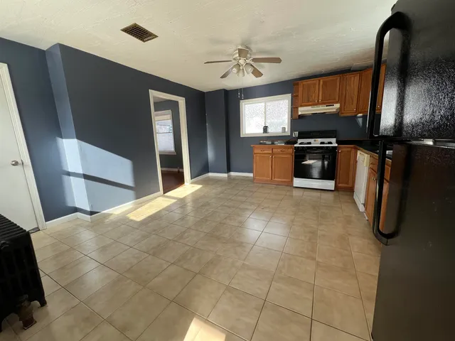 $169,900 | 518 Western Avenue, Berlin, NH 03570