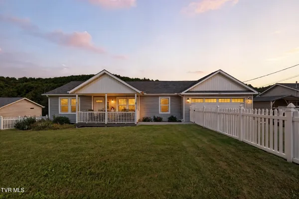 $349,000 | 470 Roaming Drive, Chuckey, TN 37641