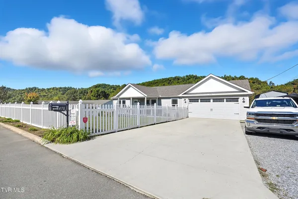 $349,000 | 470 Roaming Drive, Chuckey, TN 37641