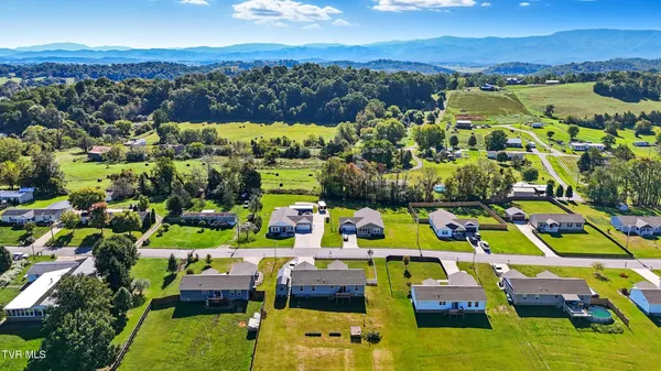 $349,000 | 470 Roaming Drive, Chuckey, TN 37641