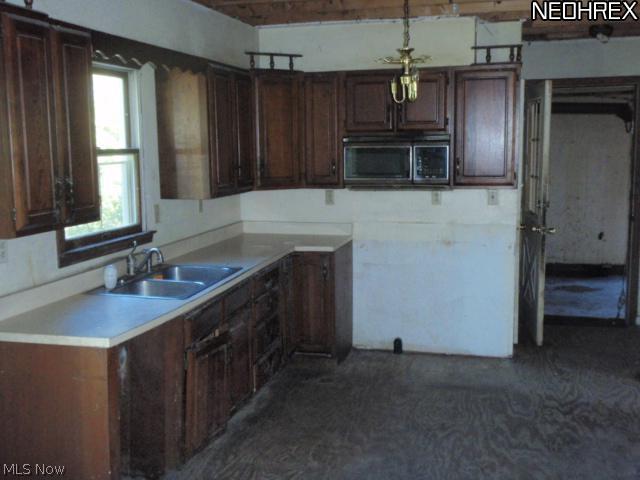 6319 Chestnut-Ridge Road Hubbard, OH 44425 - Photo 5 of 9 Gallery Image 5