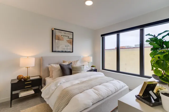 $2,871 | 270 Hennepin Avenue, Unit 1513, Minneapolis, MN 55401