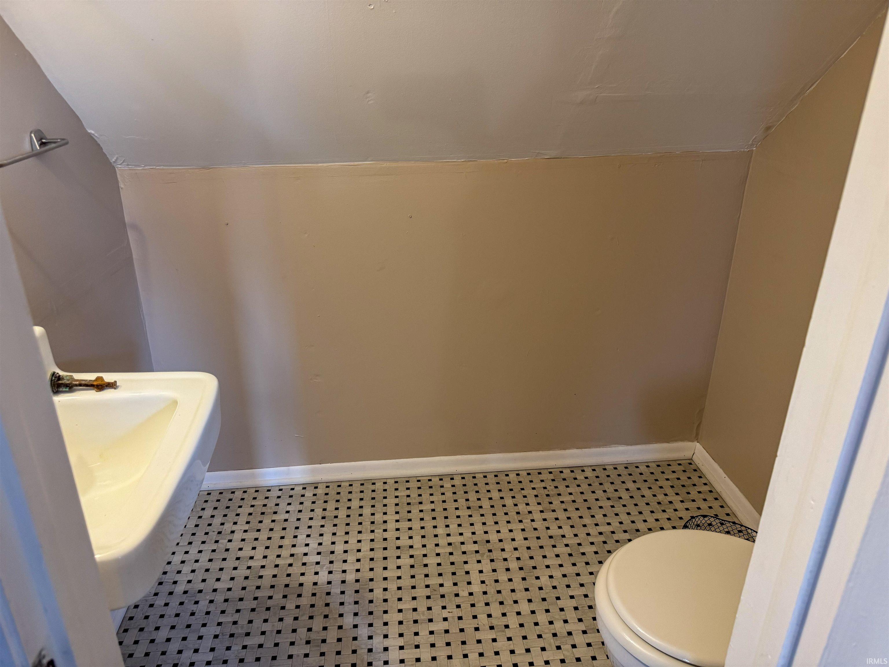 9489 3rd Street Geneva, IN 46740 - Photo 27 of 35 Gallery Image 27