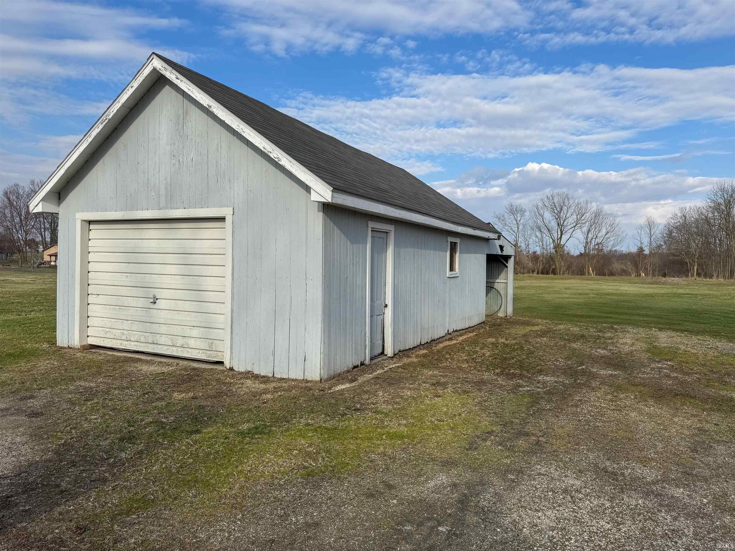 9489 3rd Street Geneva, IN 46740 - Photo 29 of 35 Gallery Image 29