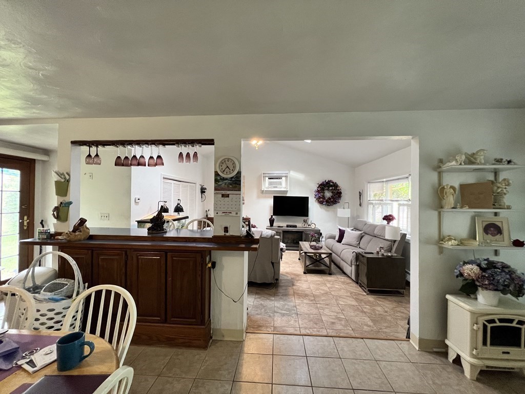93 Michael Road Raynham, MA 02767 - Photo 18 of 34 Gallery Image 18