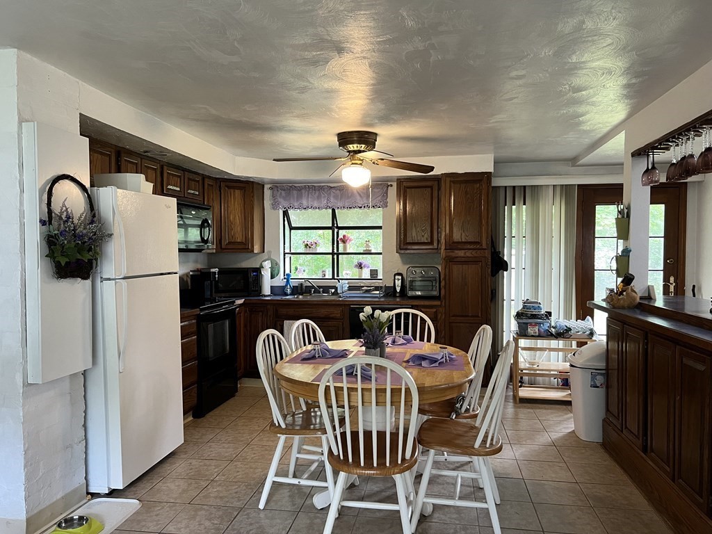 93 Michael Road Raynham, MA 02767 - Photo 19 of 34 Gallery Image 19