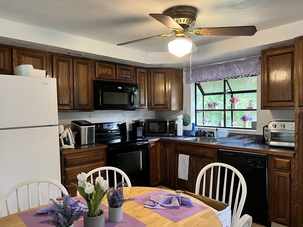 93 Michael Road Raynham, MA 02767 - Photo 20 of 34 Gallery Image 20