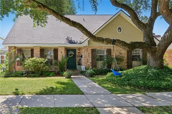 $325,000 | 3549 Silver Maple Court, New Orleans, LA 70131