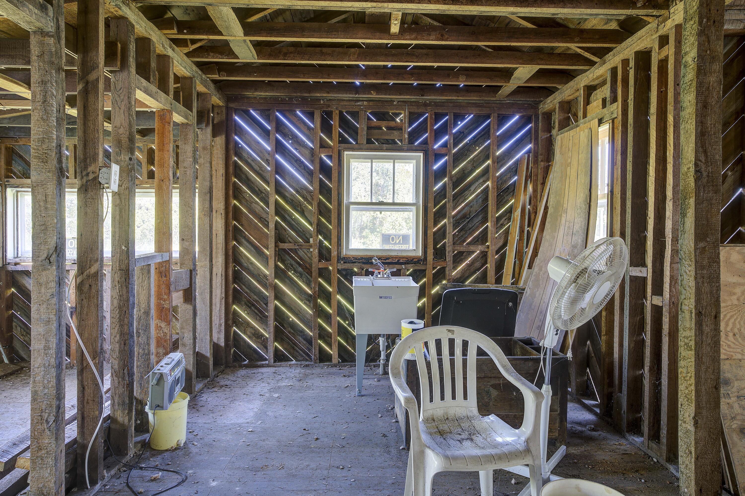 817 Hamilton Road Blountville, TN 37617 - Photo 8 of 14 Hamilton-6