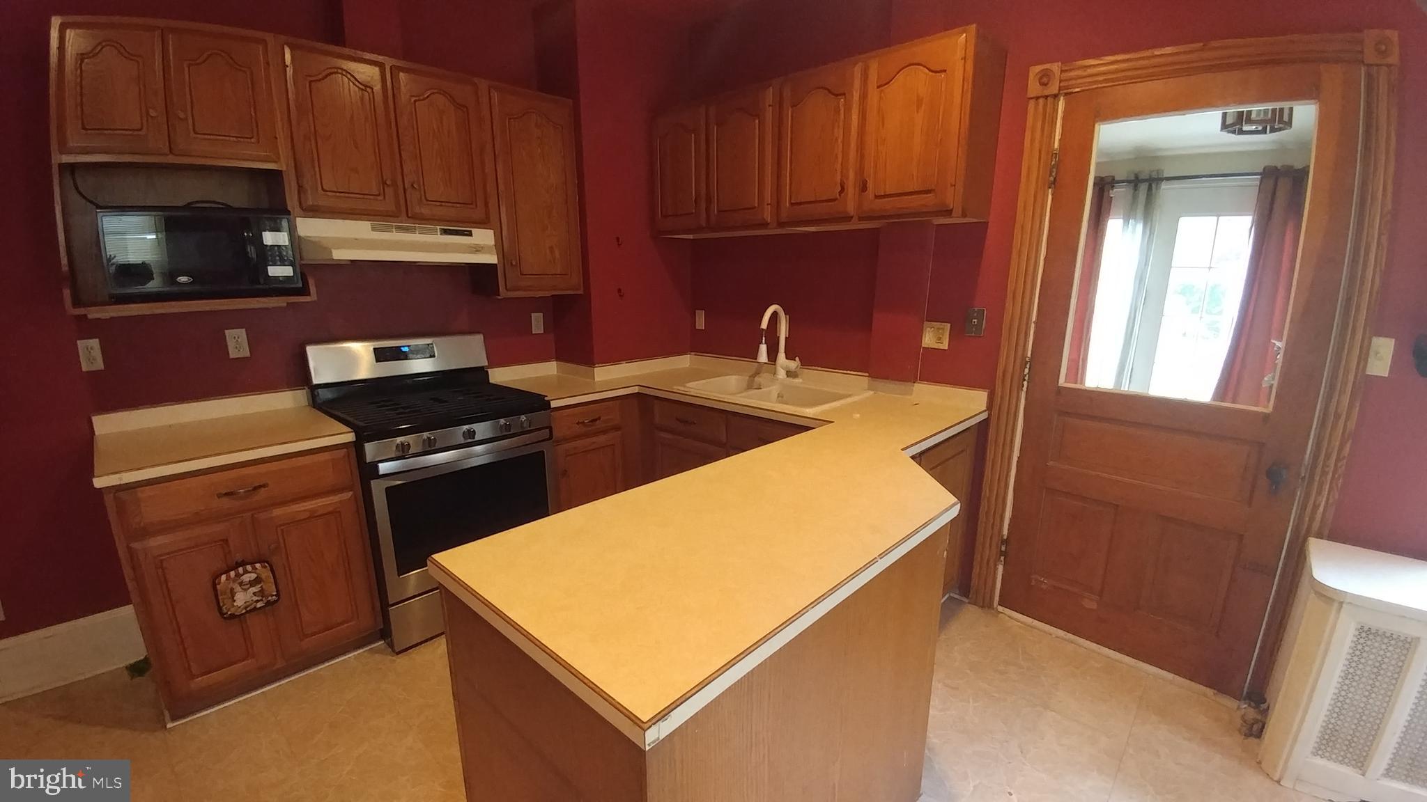 4 East Waverly Road Wyncote, PA 19095 - Photo 7 of 9
