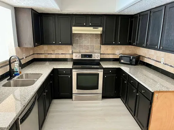 $1,750 | 13511 Quetzal Lane, Houston, TX 77083