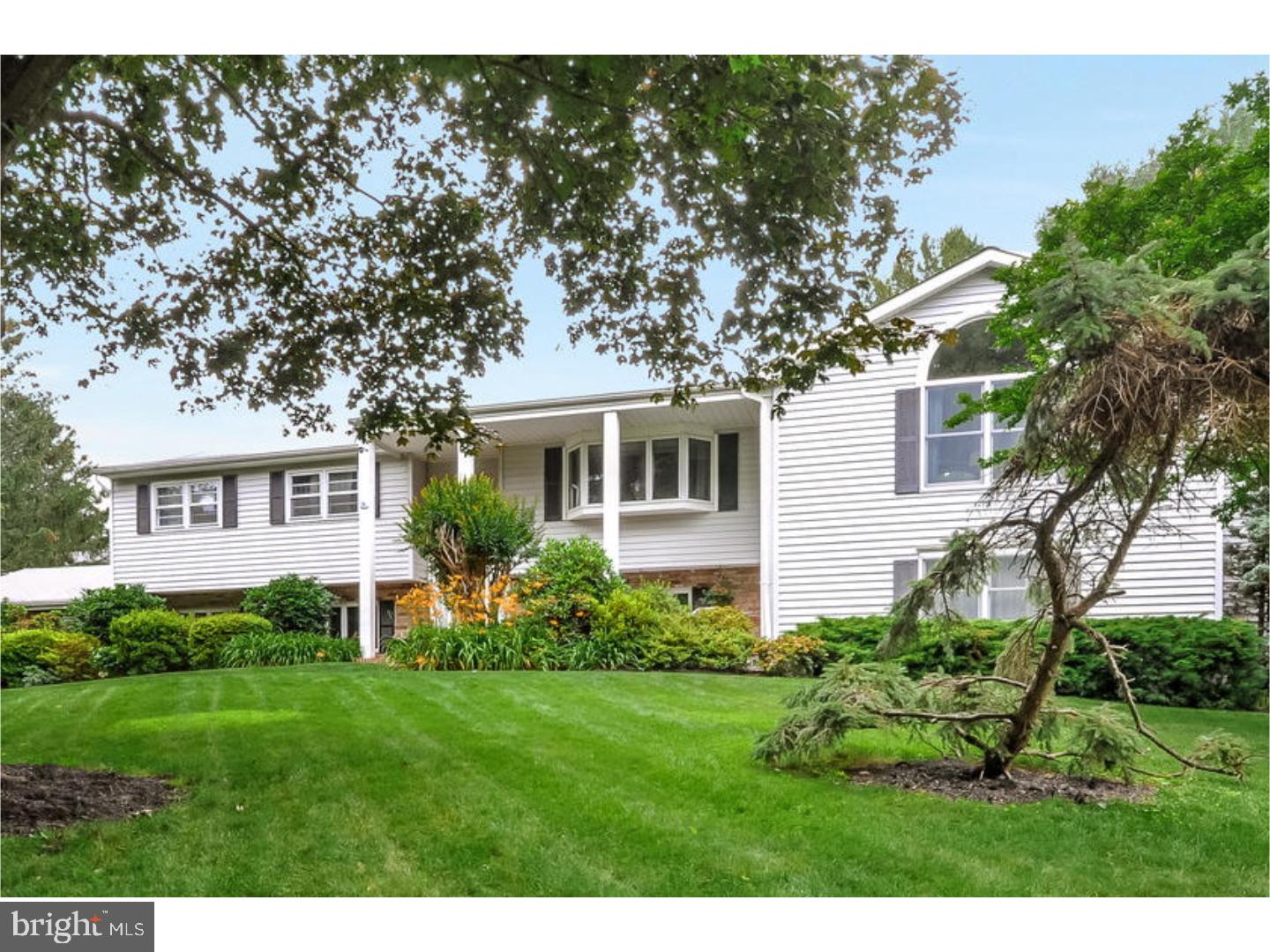 39 Brophy Drive Ewing, NJ 08638 - Photo 1 of 21