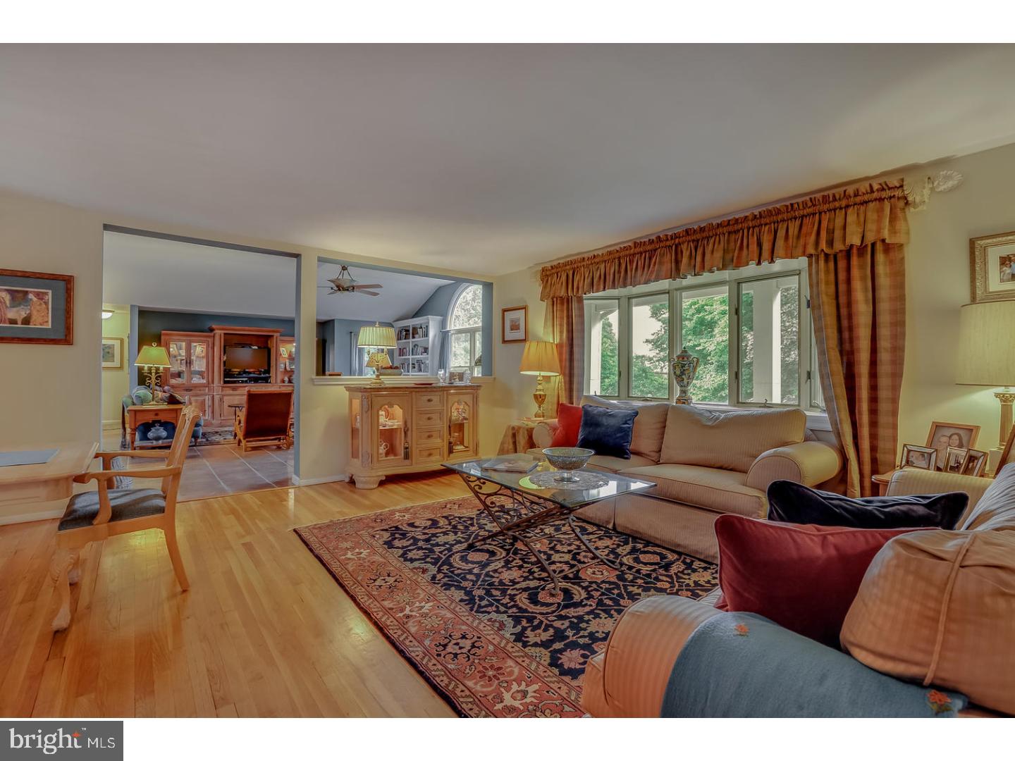 39 Brophy Drive Ewing, NJ 08638 - Photo 4 of 21