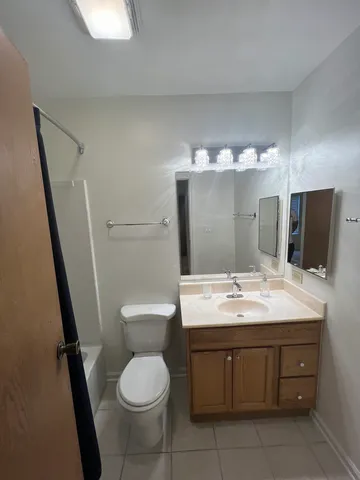 $2,000 | 2028 North Rand Road, Unit 104, Palatine, IL 60074