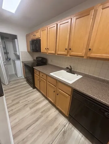 $2,000 | 2028 North Rand Road, Unit 104, Palatine, IL 60074