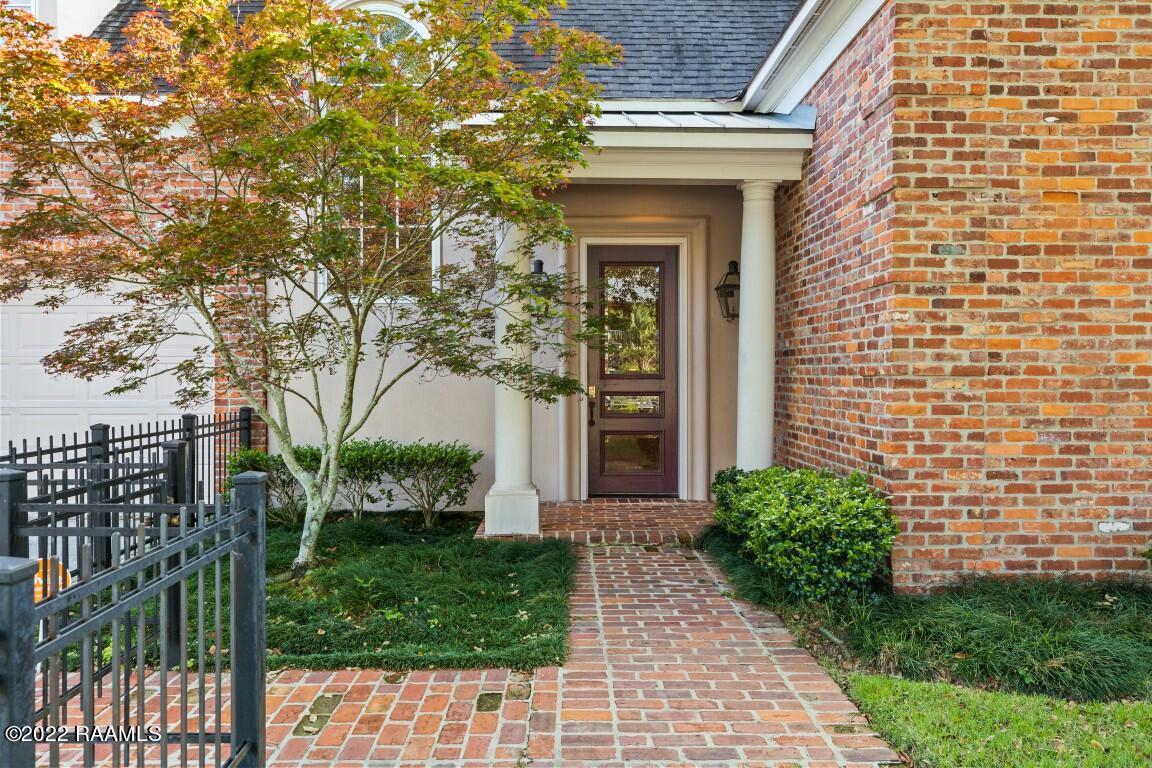 303 Oakleaf Drive Lafayette, LA 70503 - Photo 11 of 44 303 Oakleaf-9
