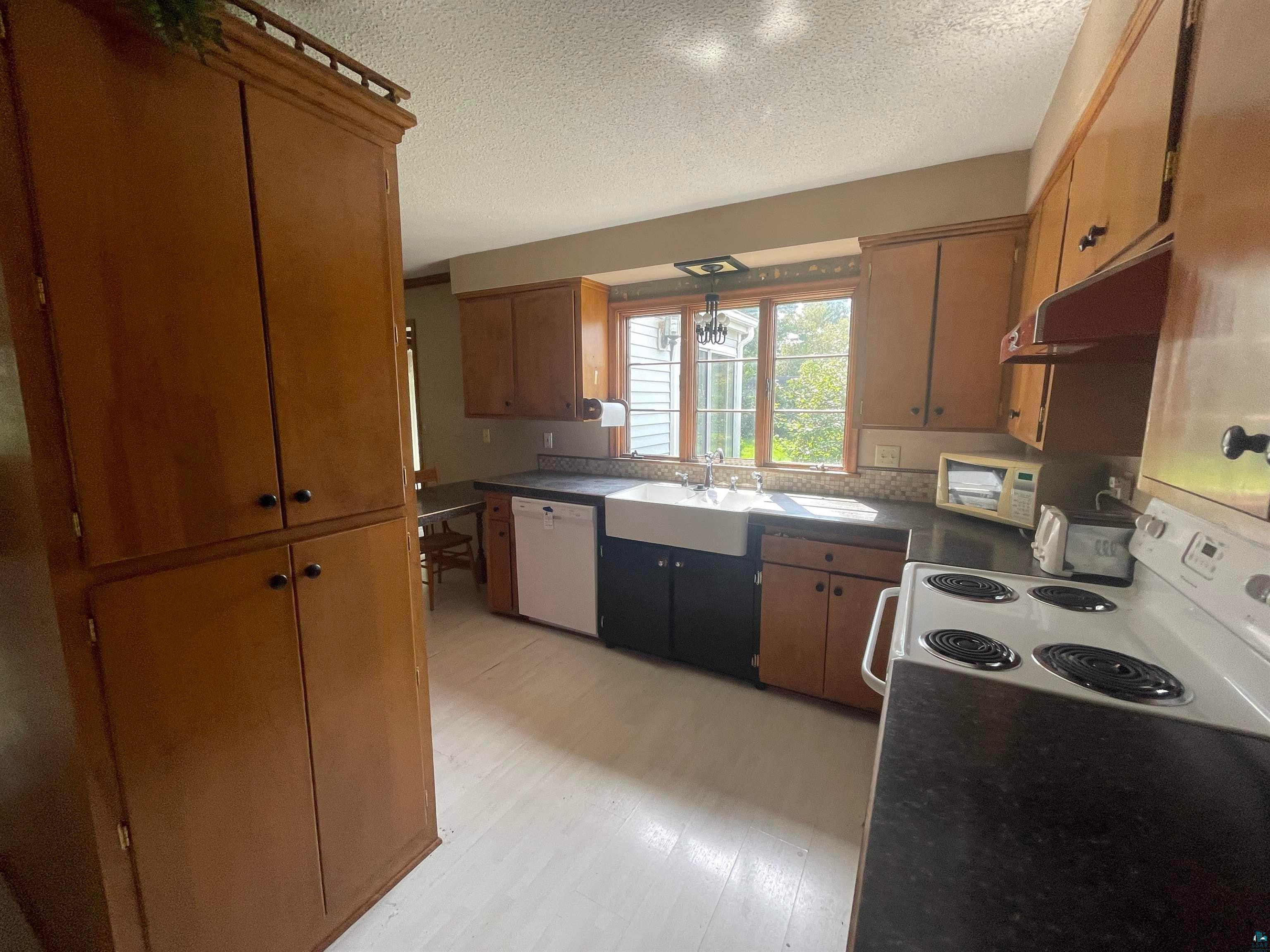 206 Snow Place Road Le Sueur, MN 56058 - Photo 9 of 42 Gallery Image 9