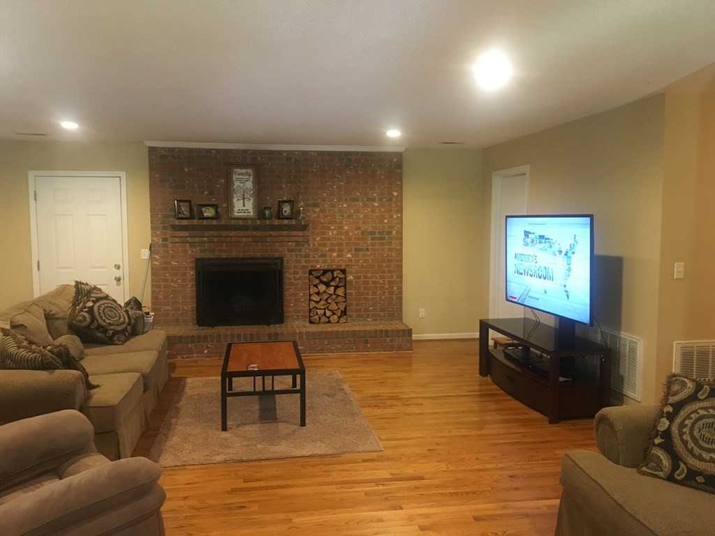 6039 Ninety 6 Road Neeses, SC 29107 - Photo 21 of 23 Great Room