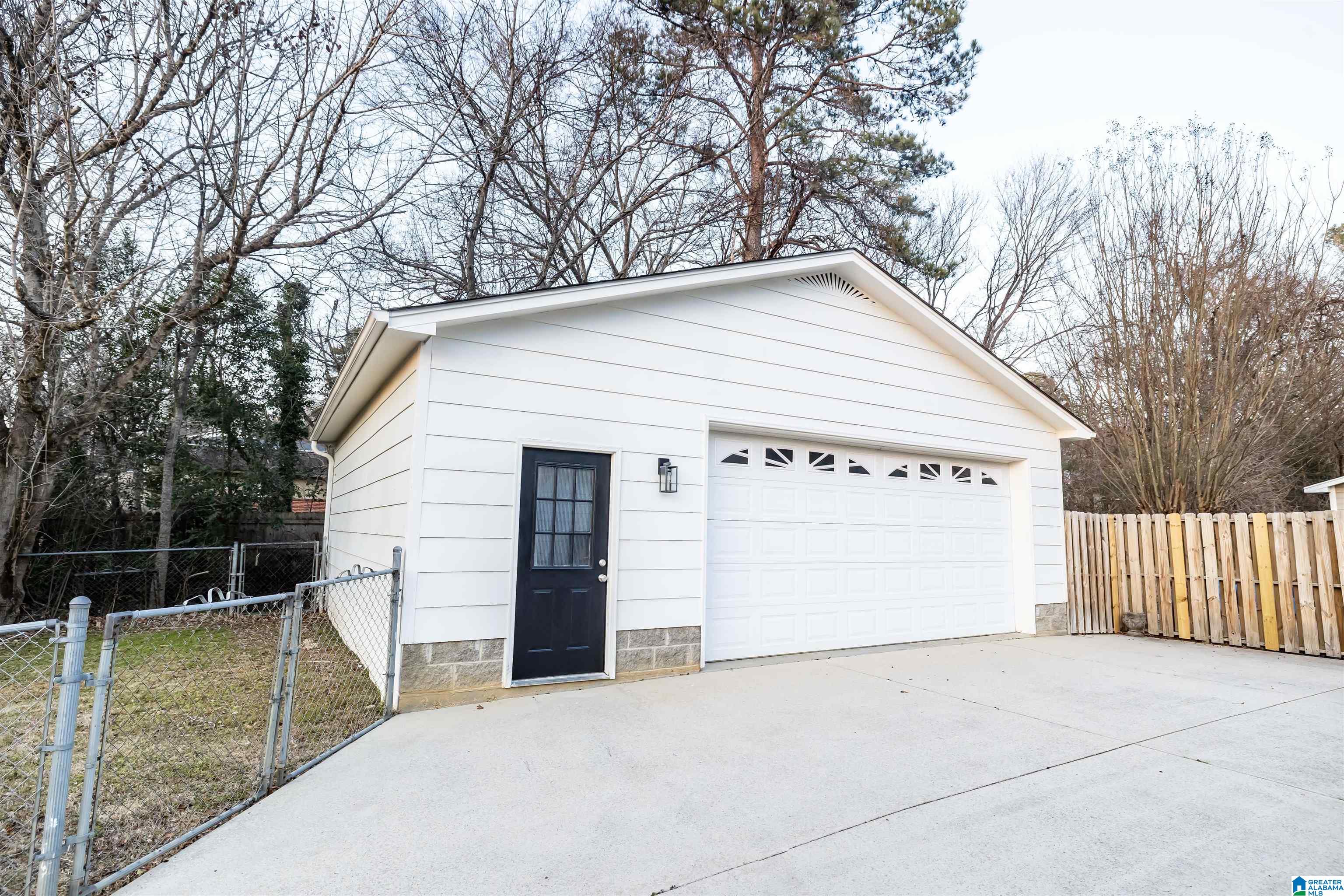 428 15th Terrace Northwest Center Point, AL 35215 - Photo 6 of 30 Gallery Image 6