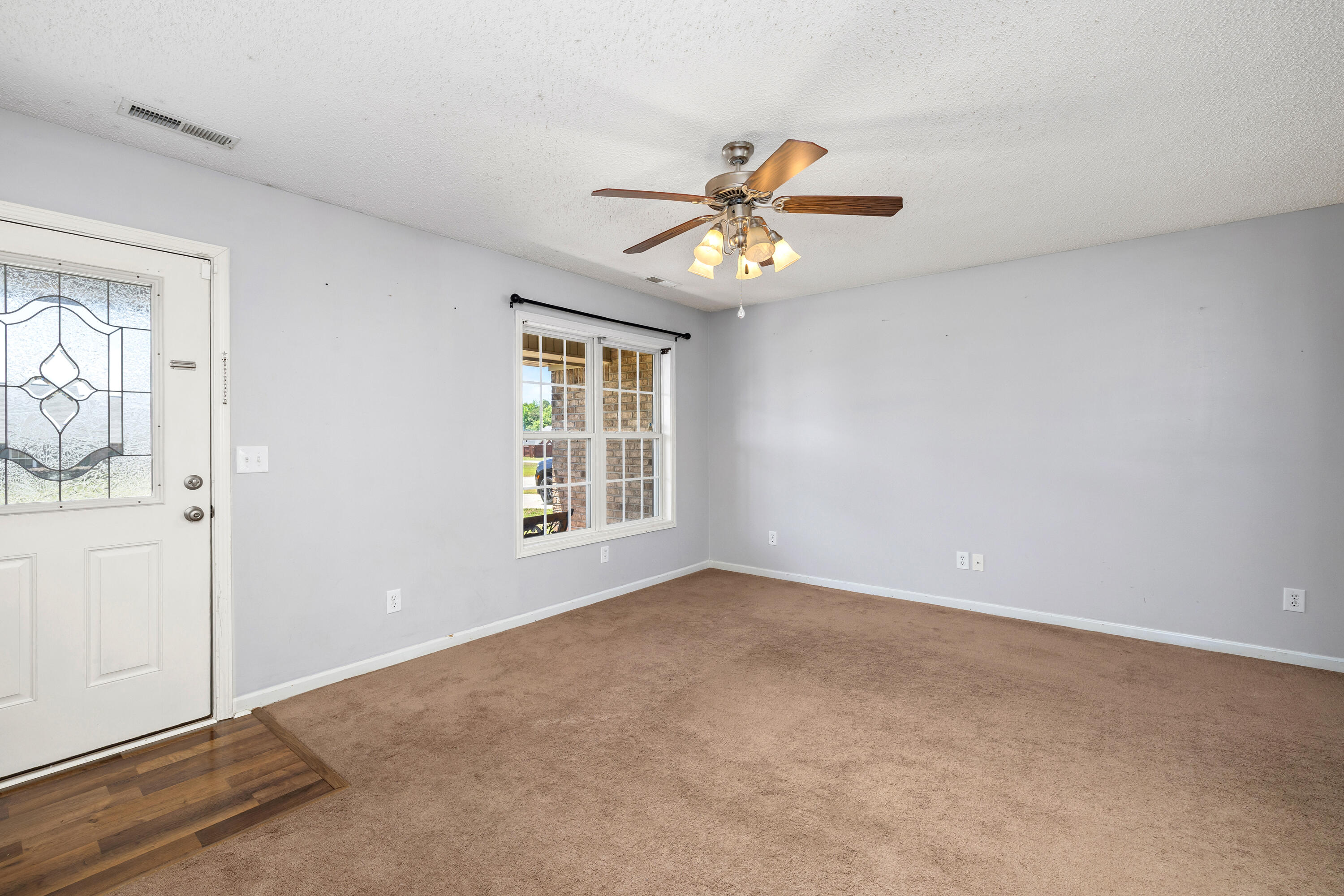 4260 Excursion Drive Dalzell, SC 29040 - Photo 5 of 27