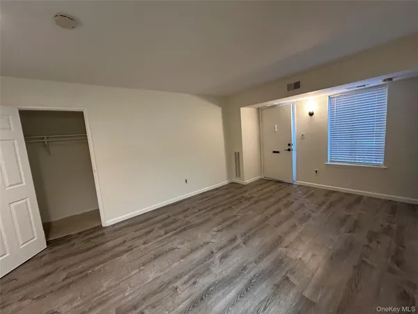 $2,100 | 37 El Camino Court, Unit 37, Coram, NY 11727