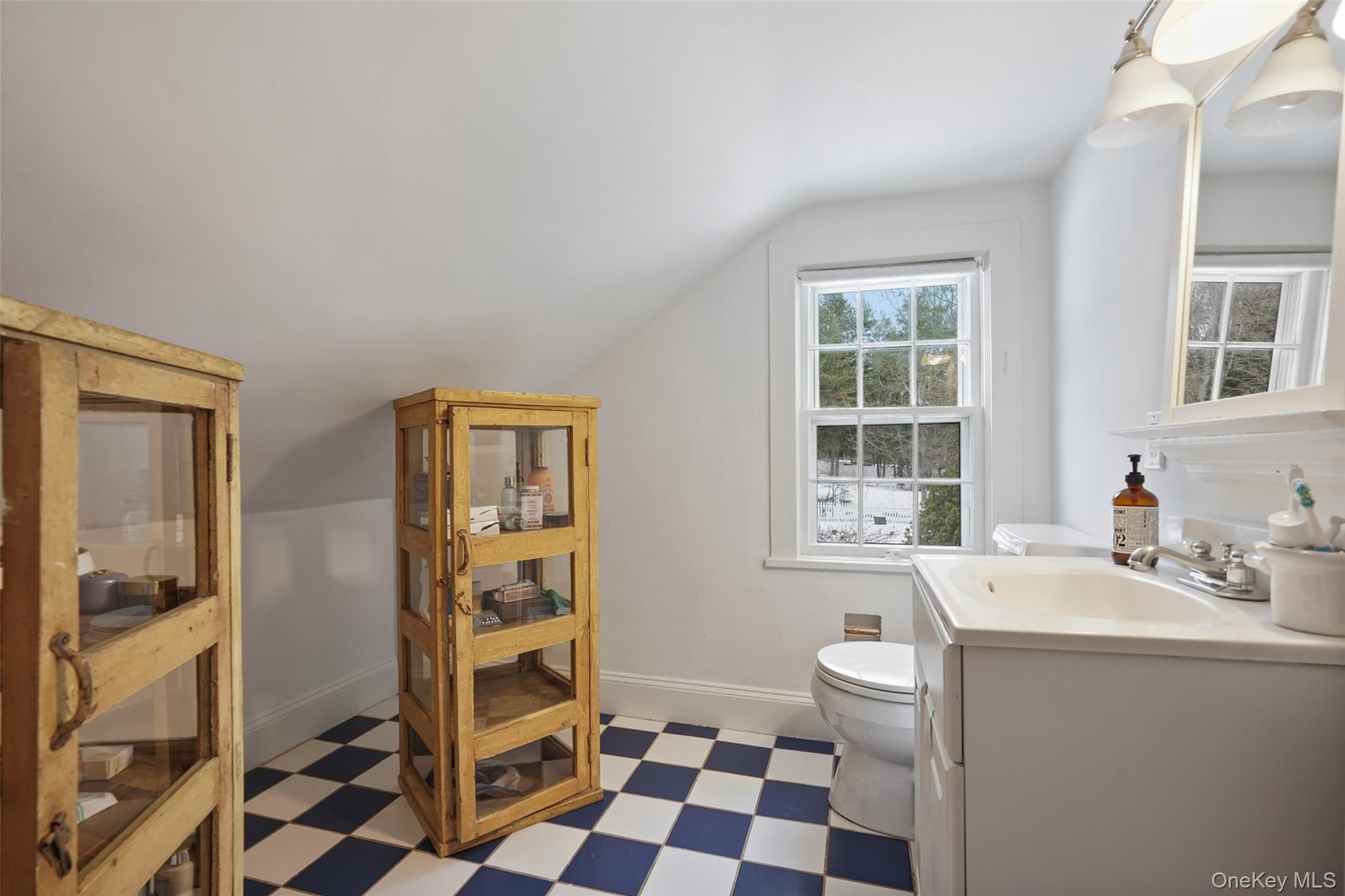 908 Old Post Road Bedford, NY 10506 - Photo 18 of 31