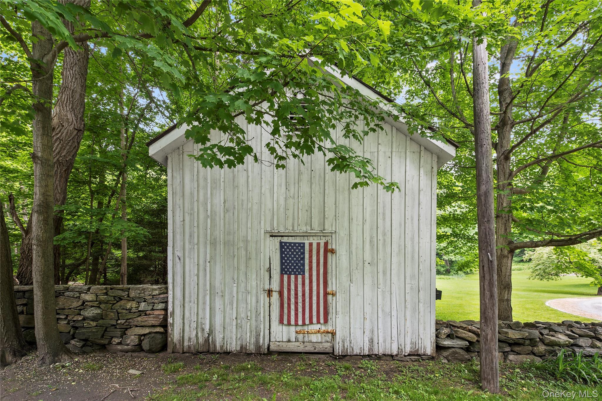 908 Old Post Road Bedford, NY 10506 - Photo 26 of 31