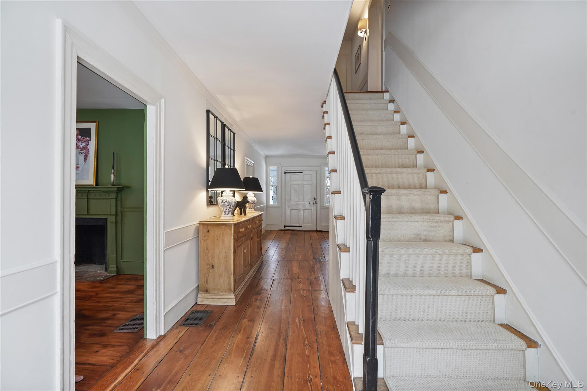 908 Old Post Road Bedford, NY 10506 - Photo 4 of 31