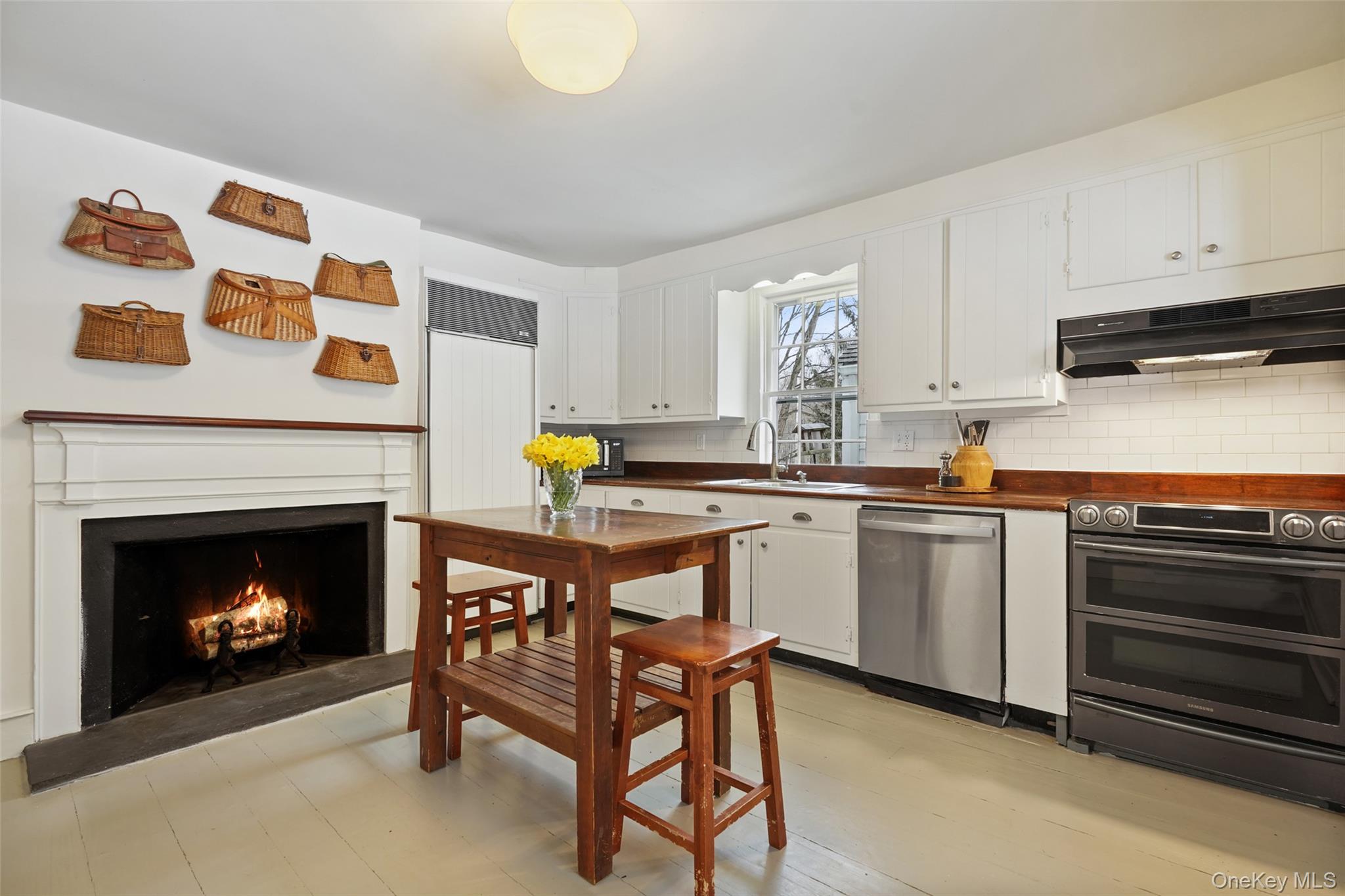 908 Old Post Road Bedford, NY 10506 - Photo 10 of 31