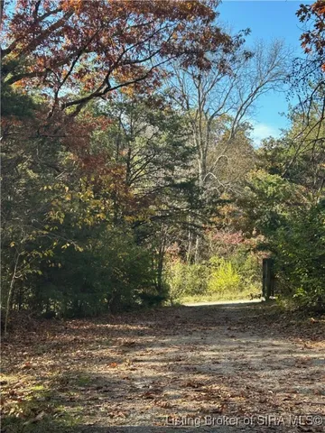 $285,000 | 5732 Maplewood Drive, Marysville, IN 47141