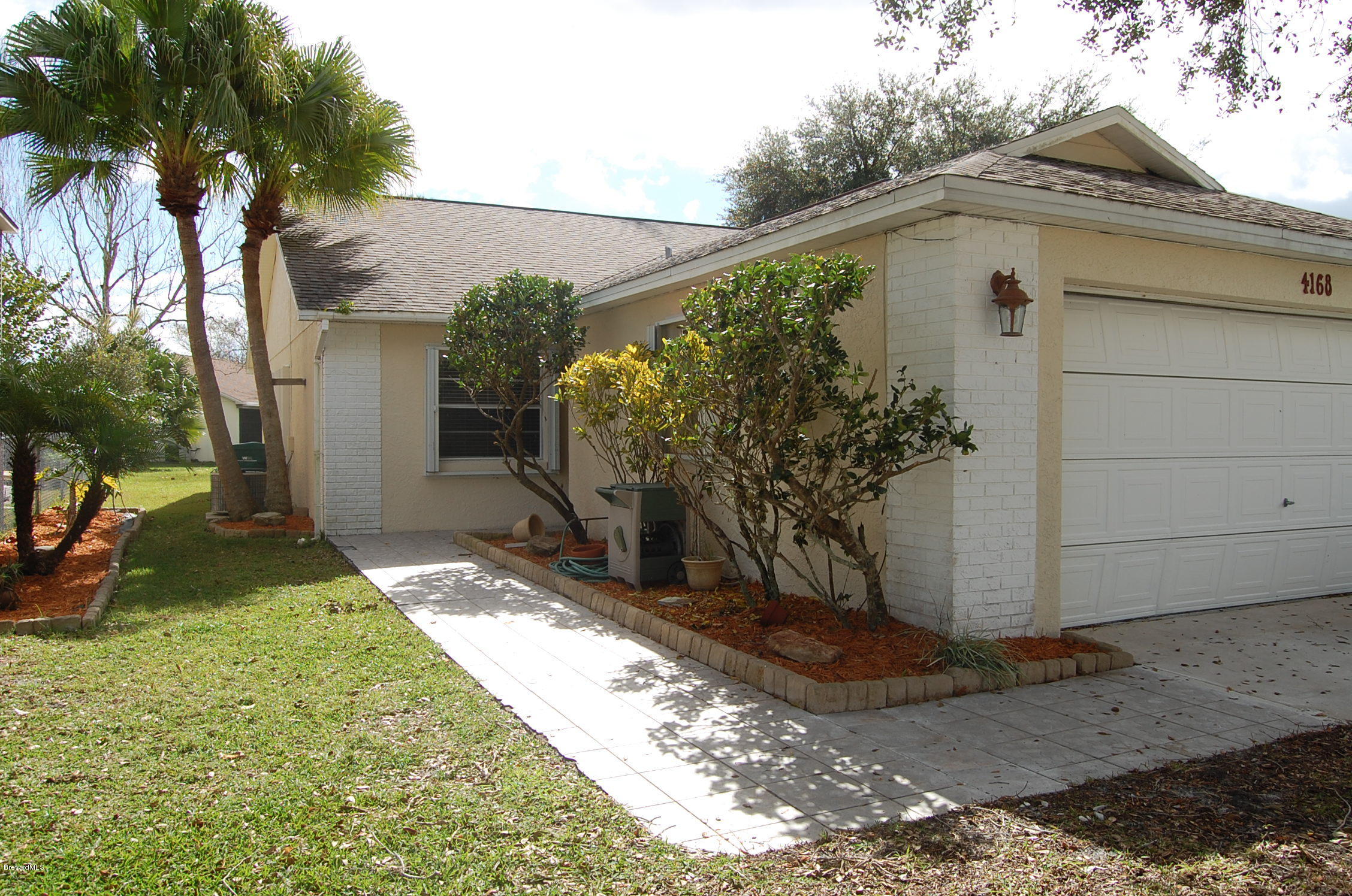 4168 Bayberry Drive Melbourne, FL 32901 - Photo 4 of 15 Front view