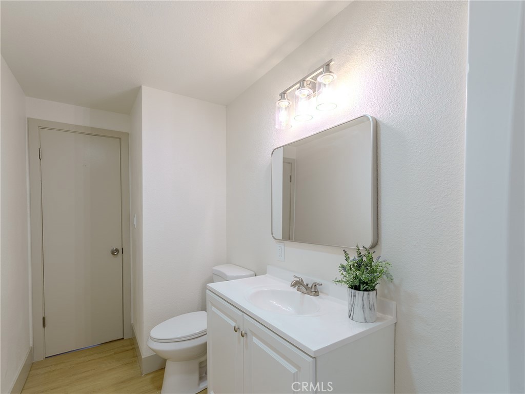 5247 Monterey Road Riverside, CA 92506 - Photo 10 of 21