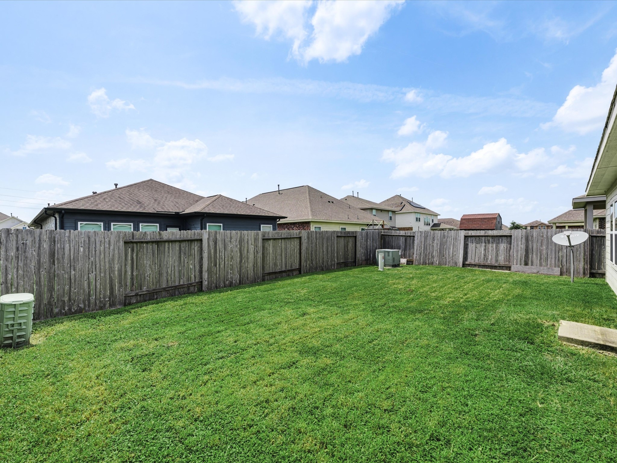 10414 Ritter Run Drive Rosharon, TX 77583 - Photo 24 of 29 Great size backyard