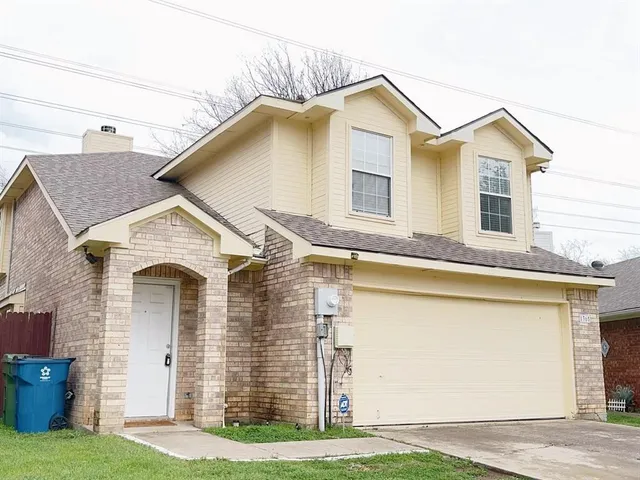 $2,150 | 1365 Mimosa Lane, Lewisville, TX 75077