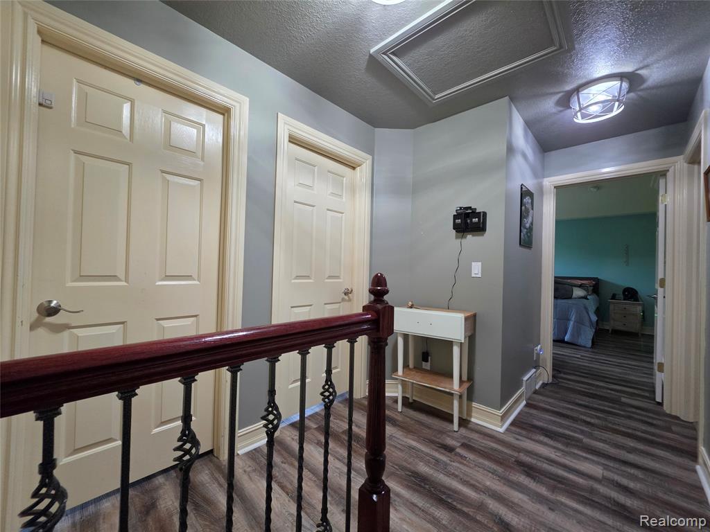 5150 West Carpenter Road Flint, MI 48504 - Photo 15 of 33