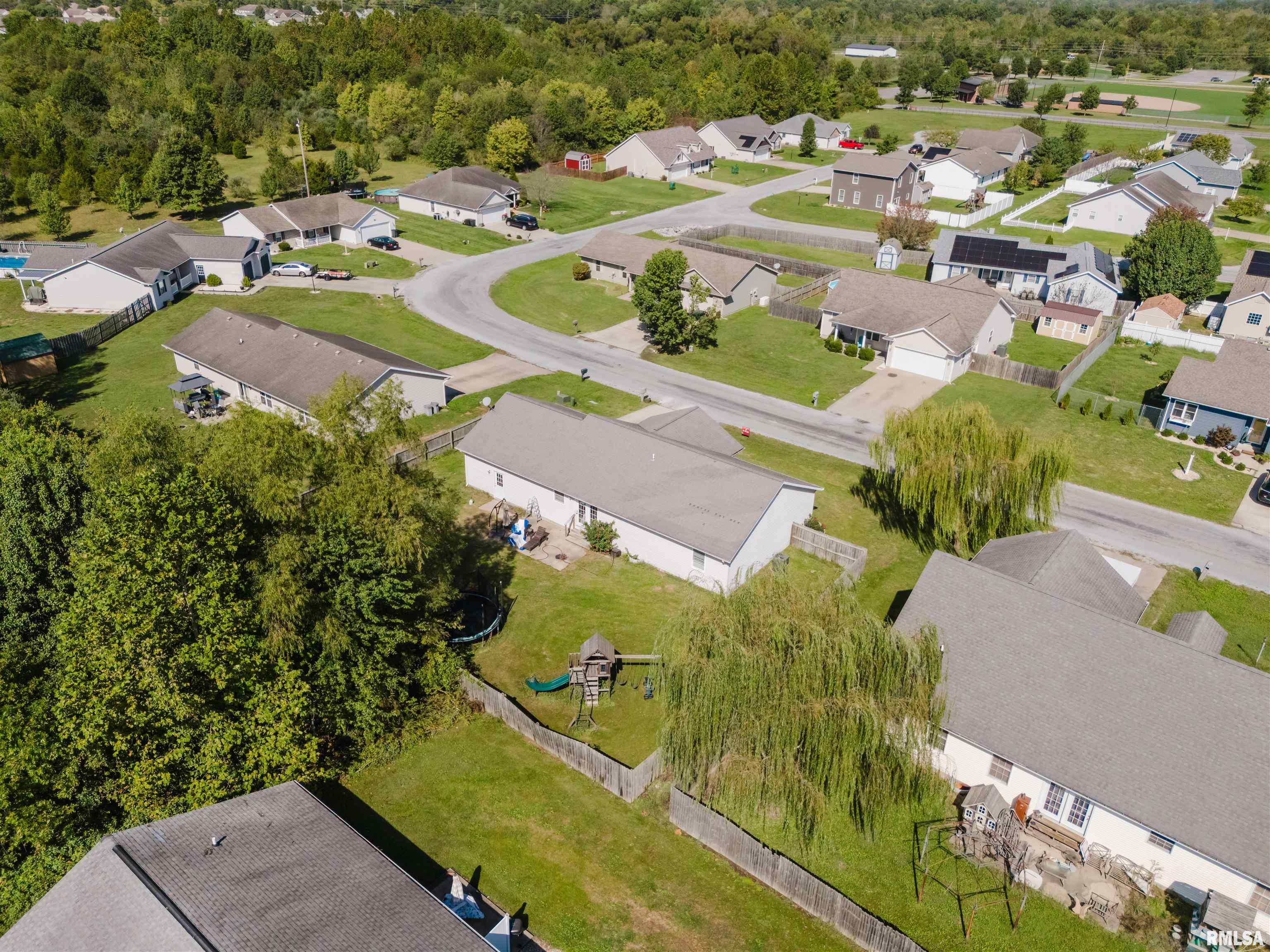 1702 Crown Road Herrin, IL 62948 - Photo 24 of 26