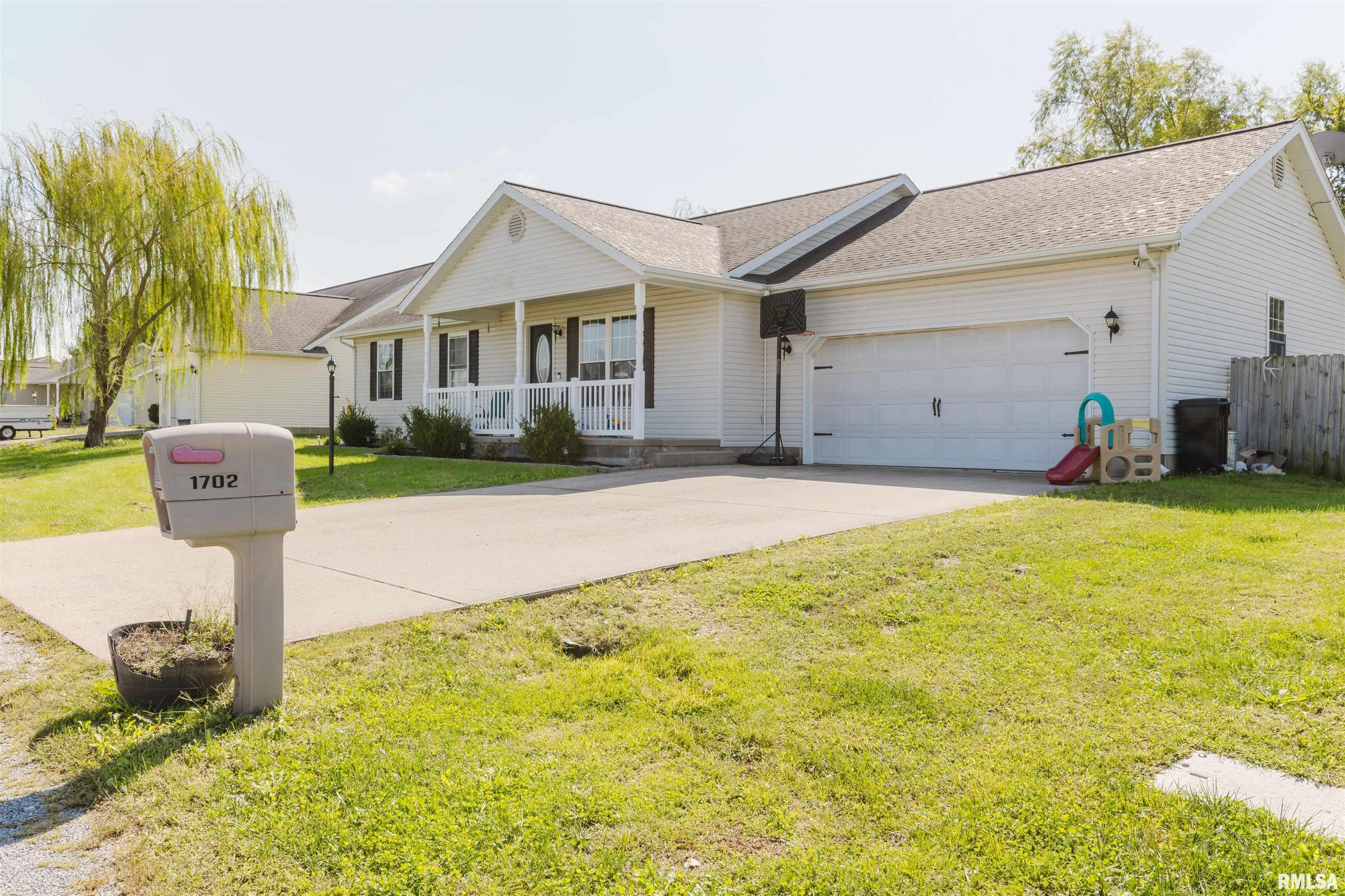 1702 Crown Road Herrin, IL 62948 - Photo 26 of 26