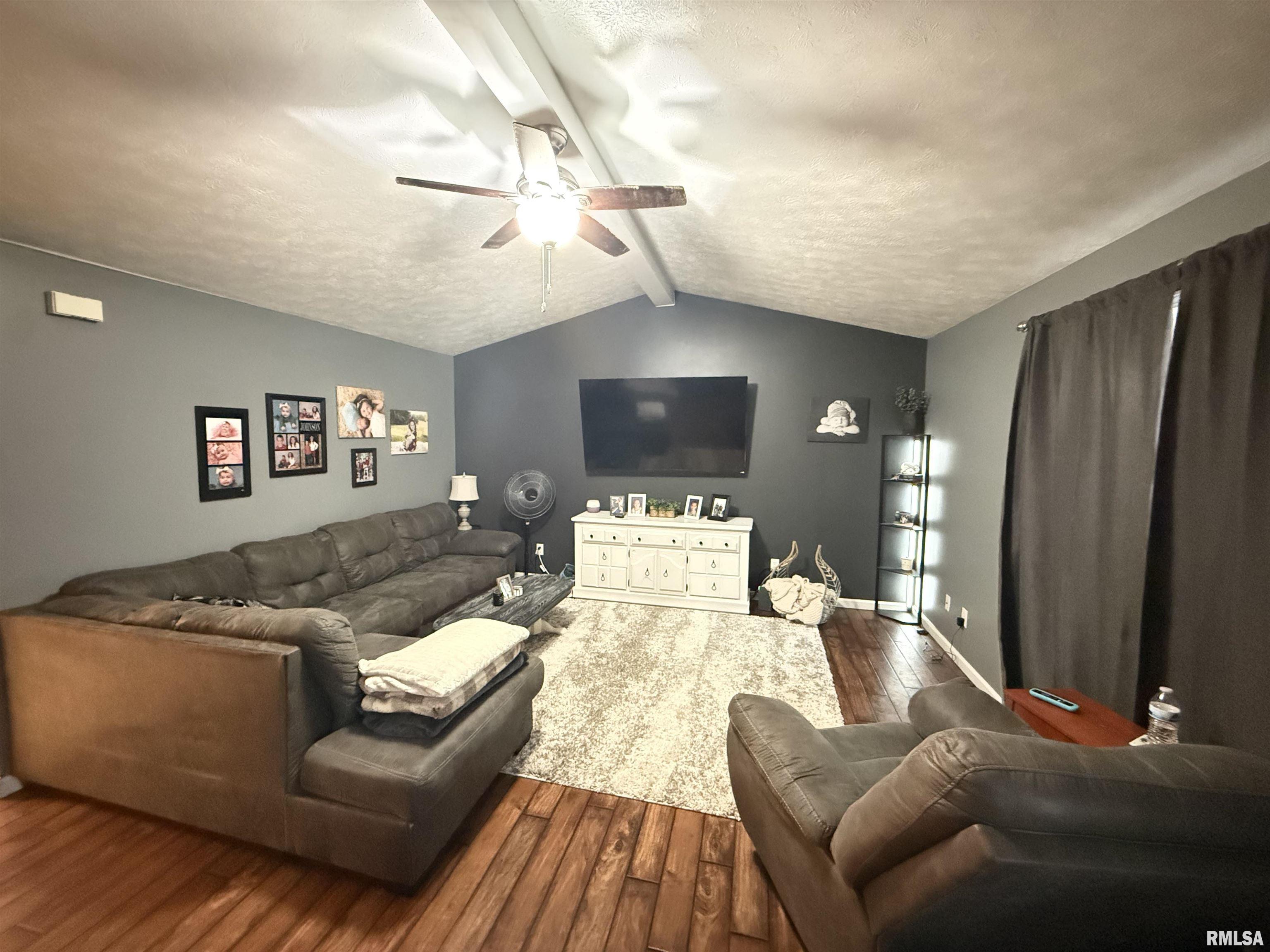 1702 Crown Road Herrin, IL 62948 - Photo 3 of 26