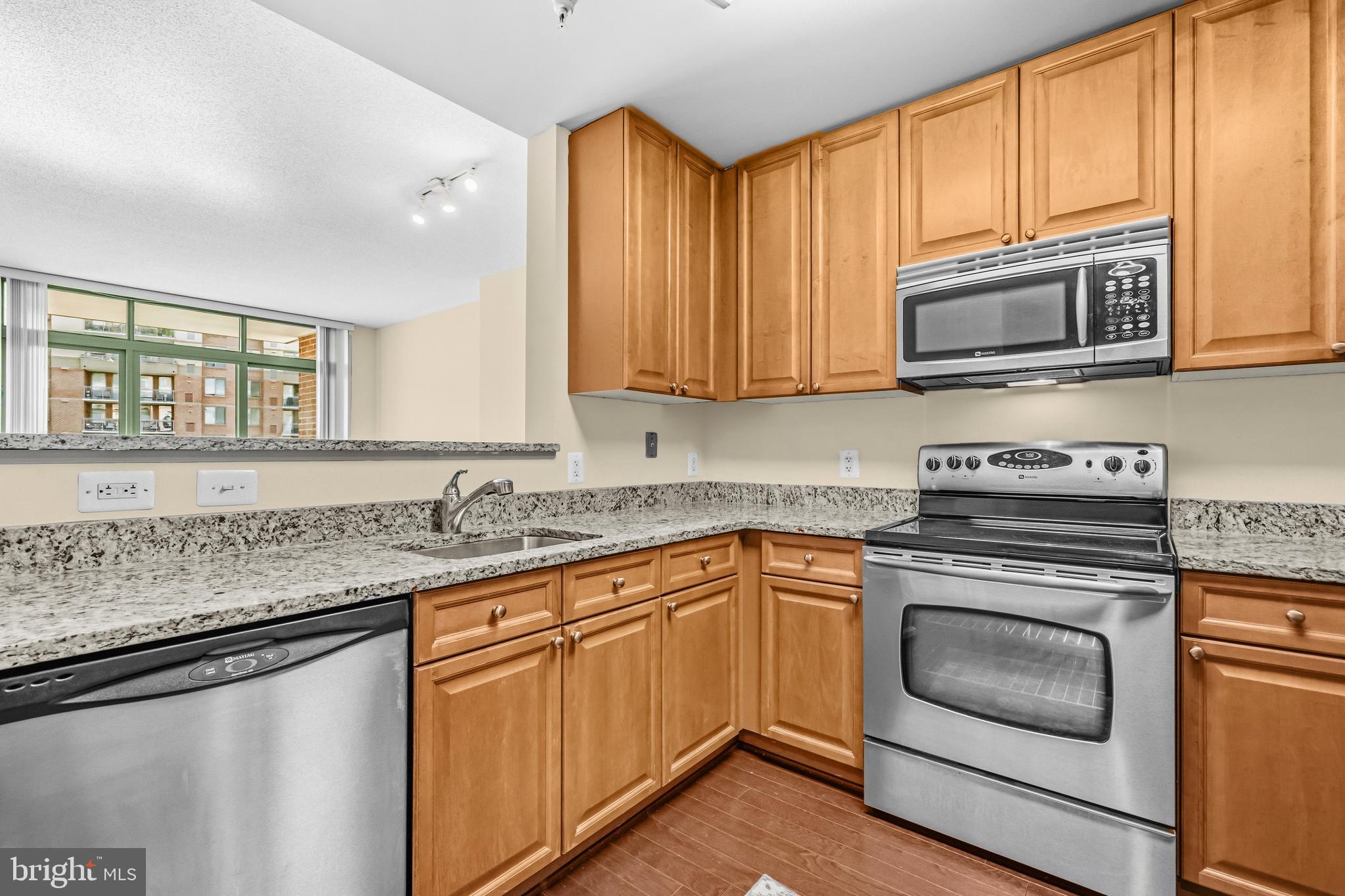11700 Old Georgetown Road, Unit 1007 North Bethesda, MD 20852 - Photo 5 of 29