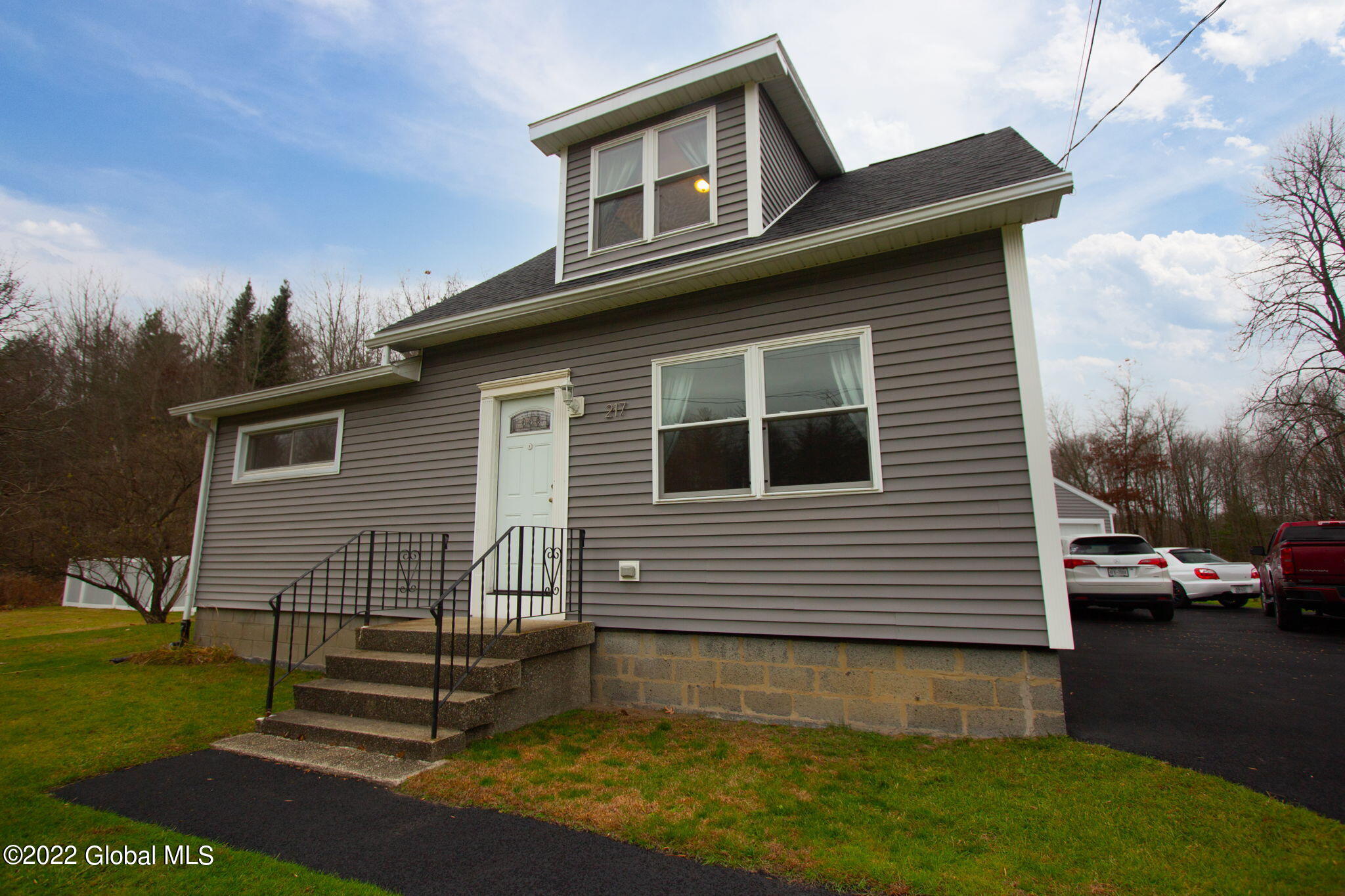 217 Morris Road Schenectady, NY 12303 - Photo 2 of 31 3-web-or-mls-217MorrisRd-3