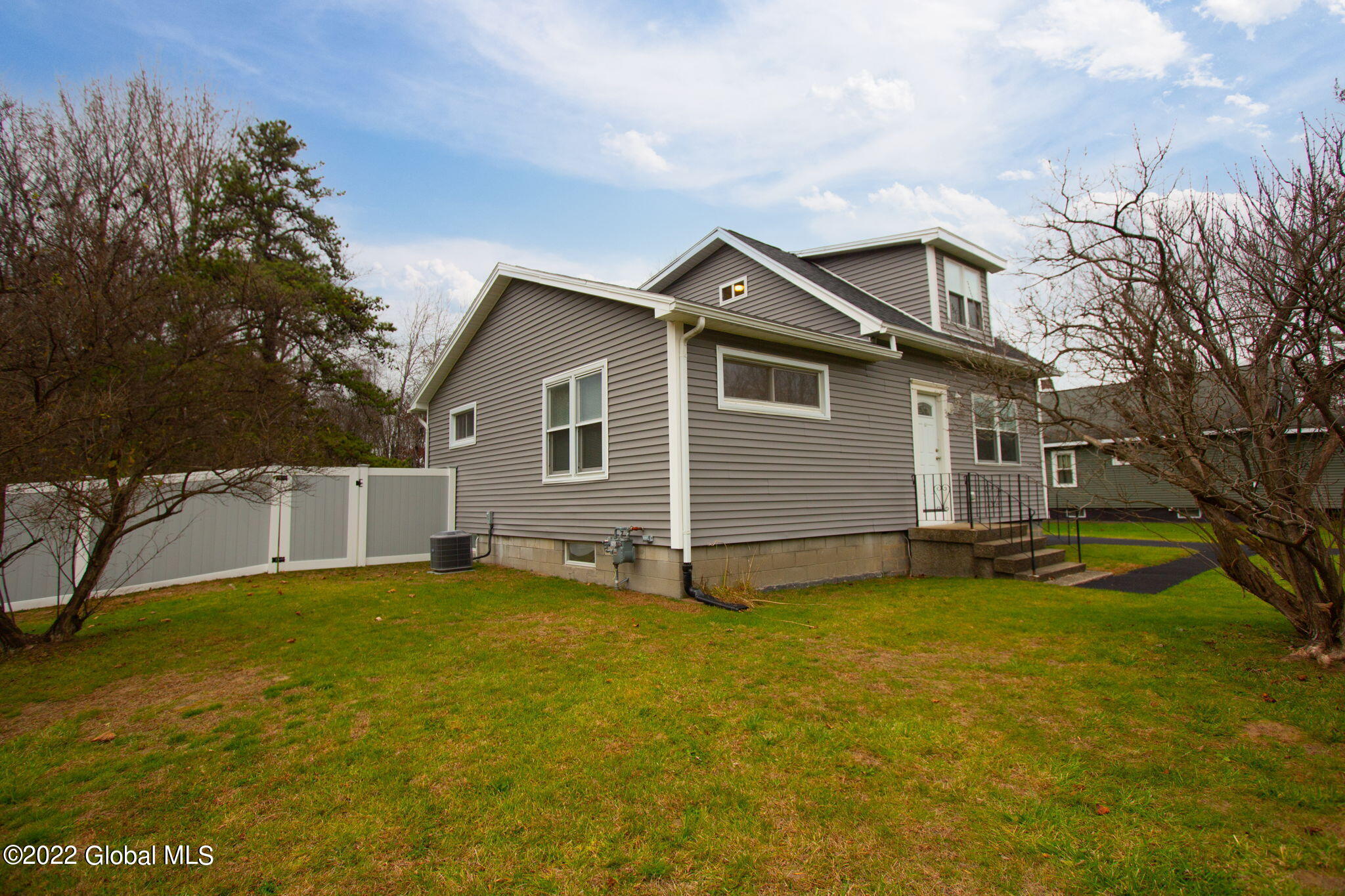 217 Morris Road Schenectady, NY 12303 - Photo 27 of 31 35-web-or-mls-217MorrisRd-35