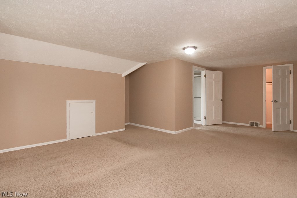 1181 Argonne Road Cleveland, OH 44121 - Photo 19 of 30