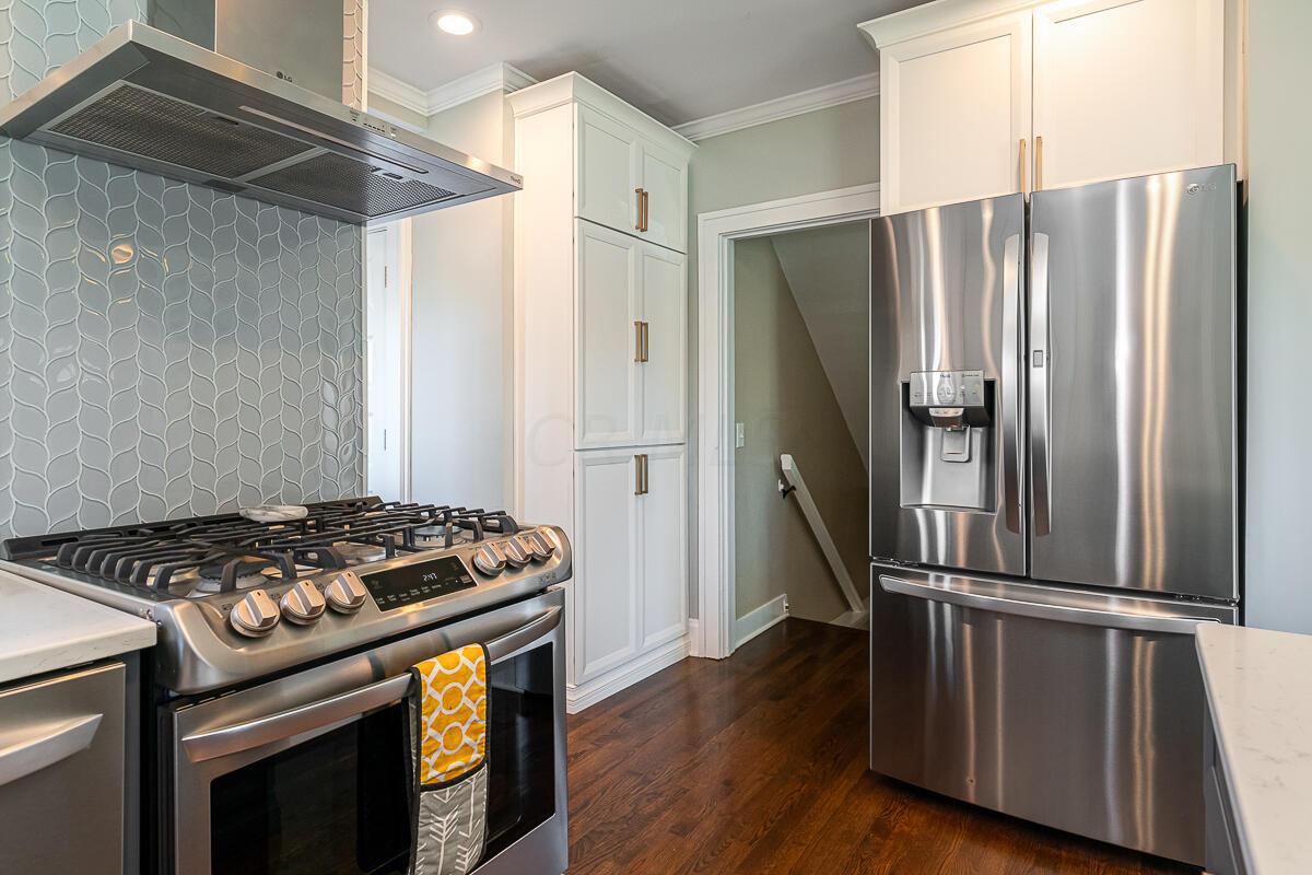 954 Timberman Road Columbus, OH 43212 - Photo 9 of 44 kitchen 5